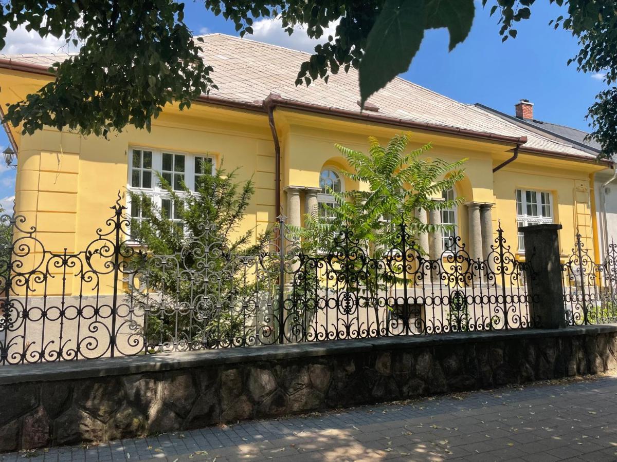 Villabaroque_Eger Eksteriør billede